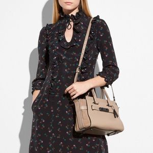 Brand new  Coach Swagger  27 In Pepper Leather